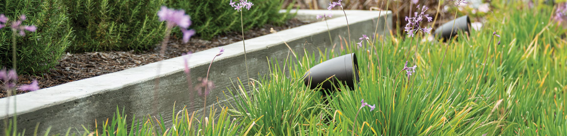 Unsichtbare Lautsprecher im Garten